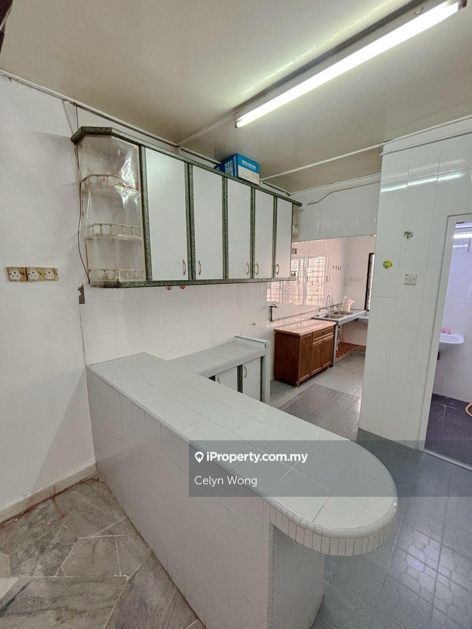 Landed House Single Storey Terrace at Taman Saga, Ampang For Sale