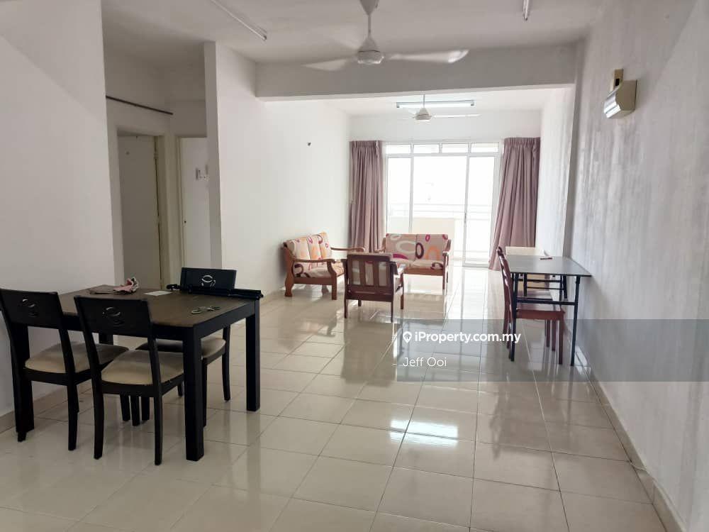 D'piazza condo bayan baru 1100sf 2cp rare worth corner