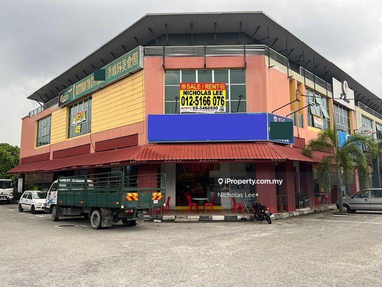 Facing Main Road, Corner Shop, Tenanted
