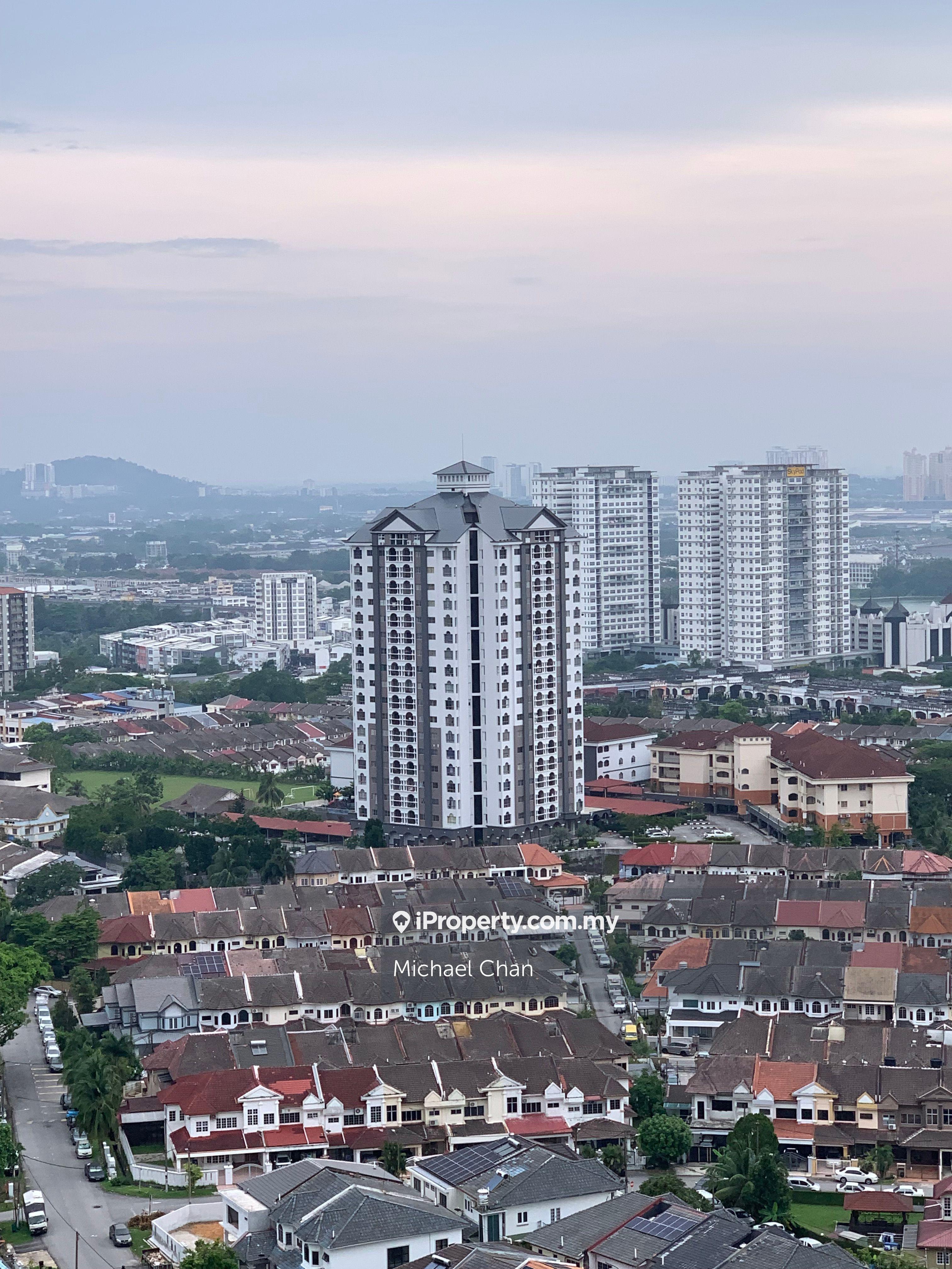 La Vista Condominiums Block C At Bandar Puchong Jaya, Great View