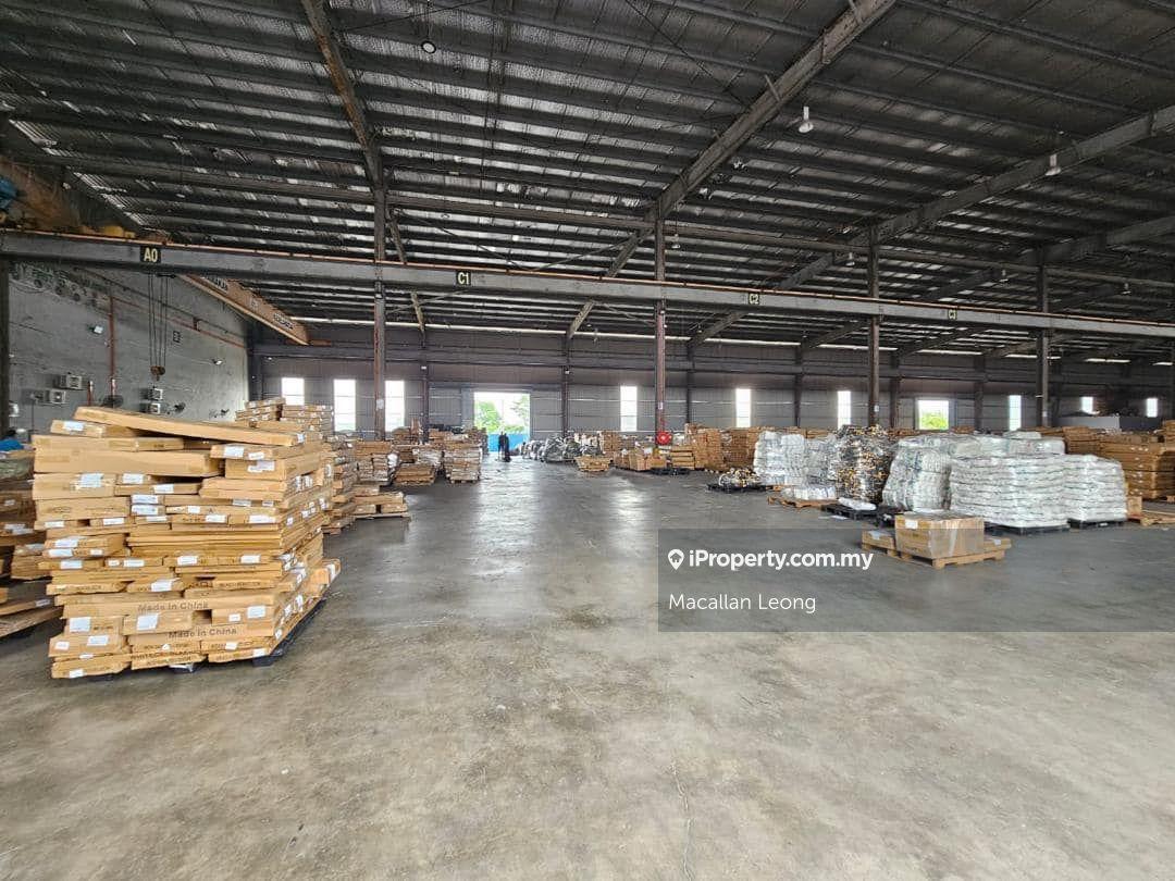 1.5 sty Semi D Factory Cheras for sell