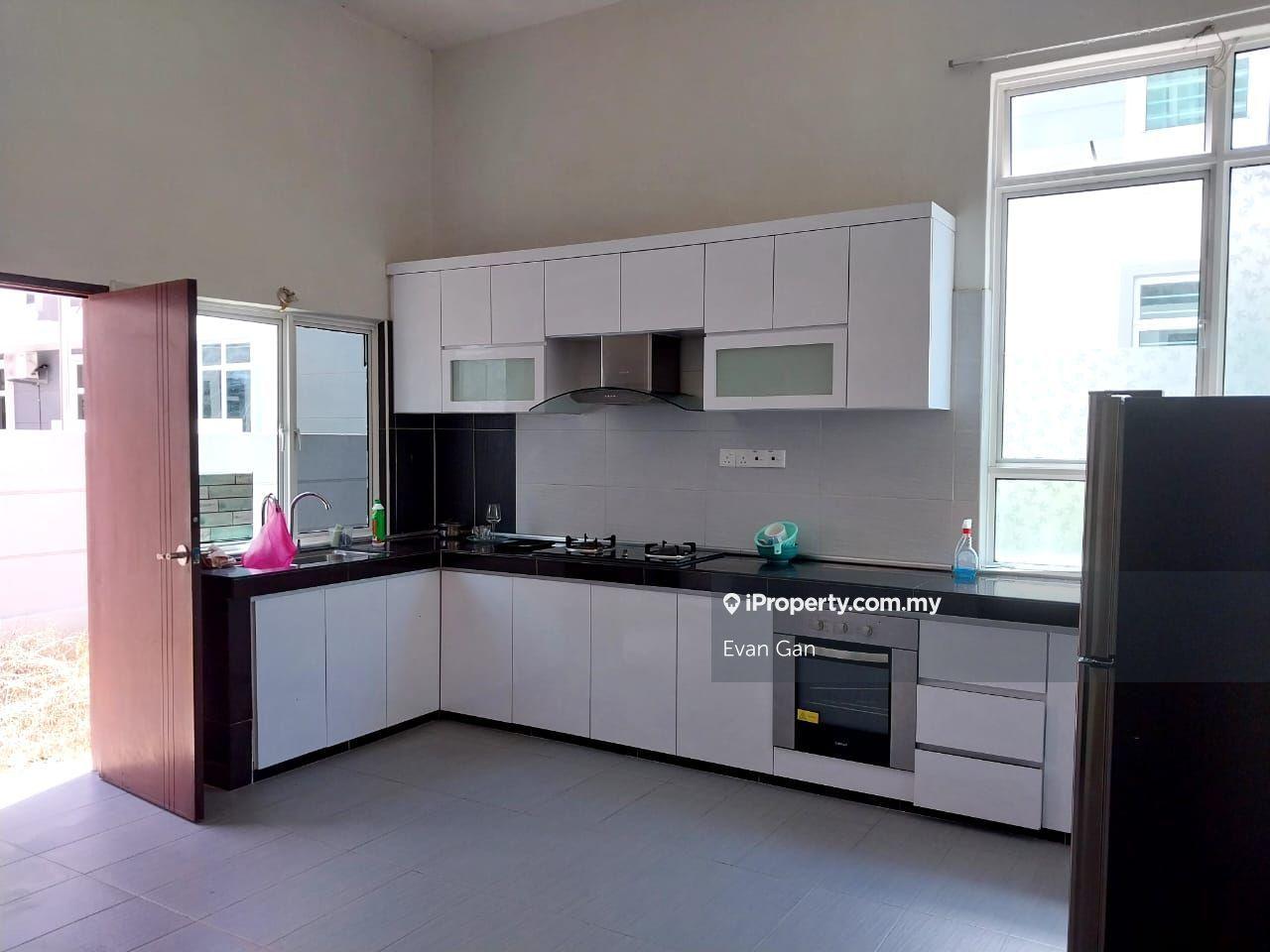 Gated Furnish 2.5 Storey Semi D Klebang Utama Limbongan Kota Melaka