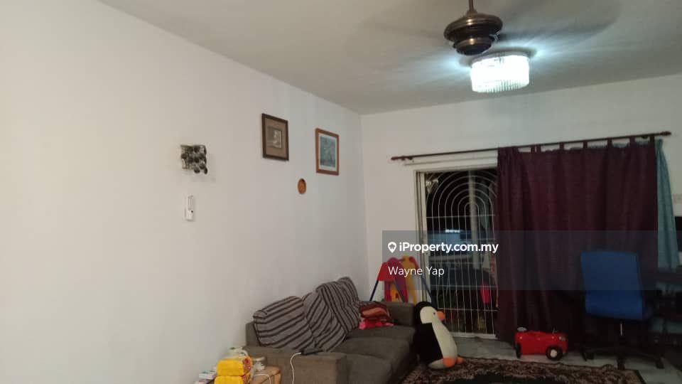 Sri kenanga Puchong Freehold Below Market Rm100k 100% Loan 1st Floor