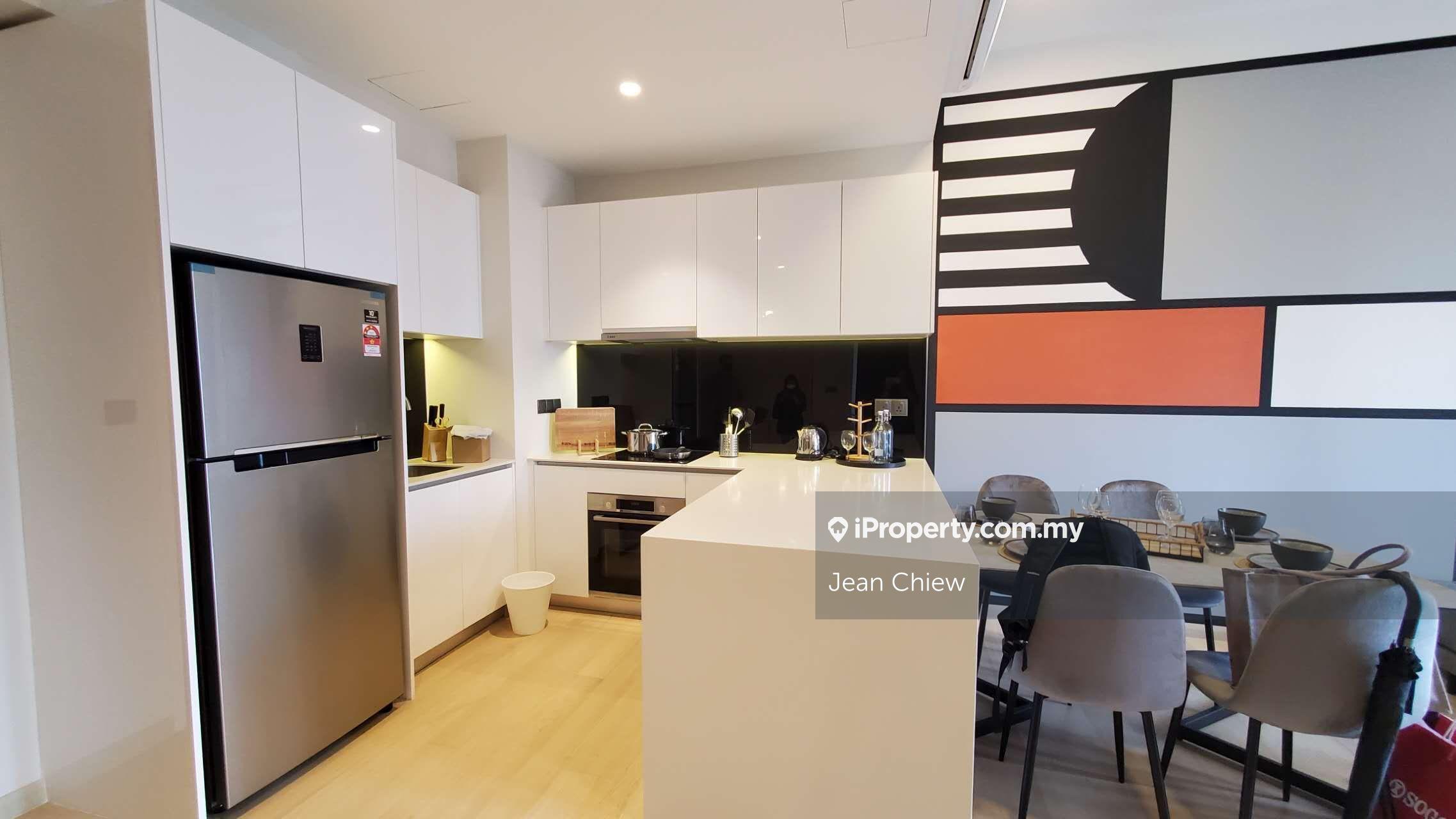 Brand new unit on high floor ready to move in