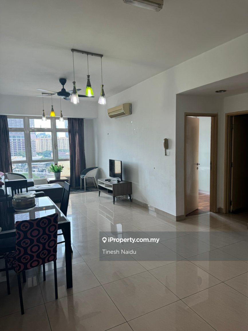 Fully furnish unit