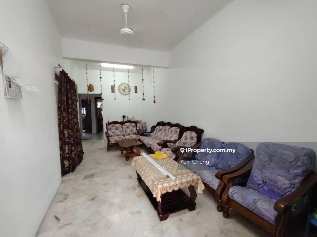 Facing South, free stamp duty 1st house