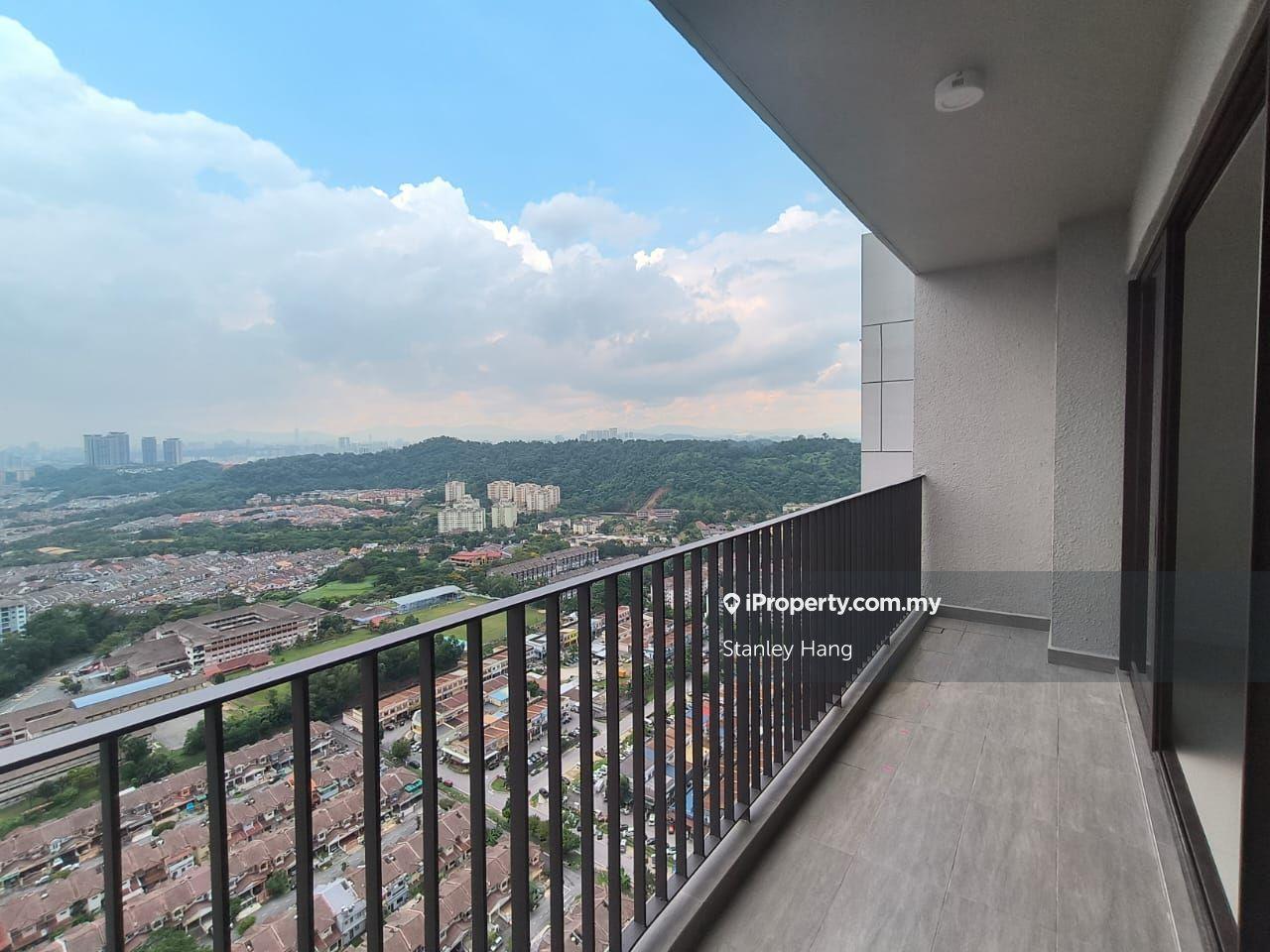 Freehold, Three Bedroom, New Condo