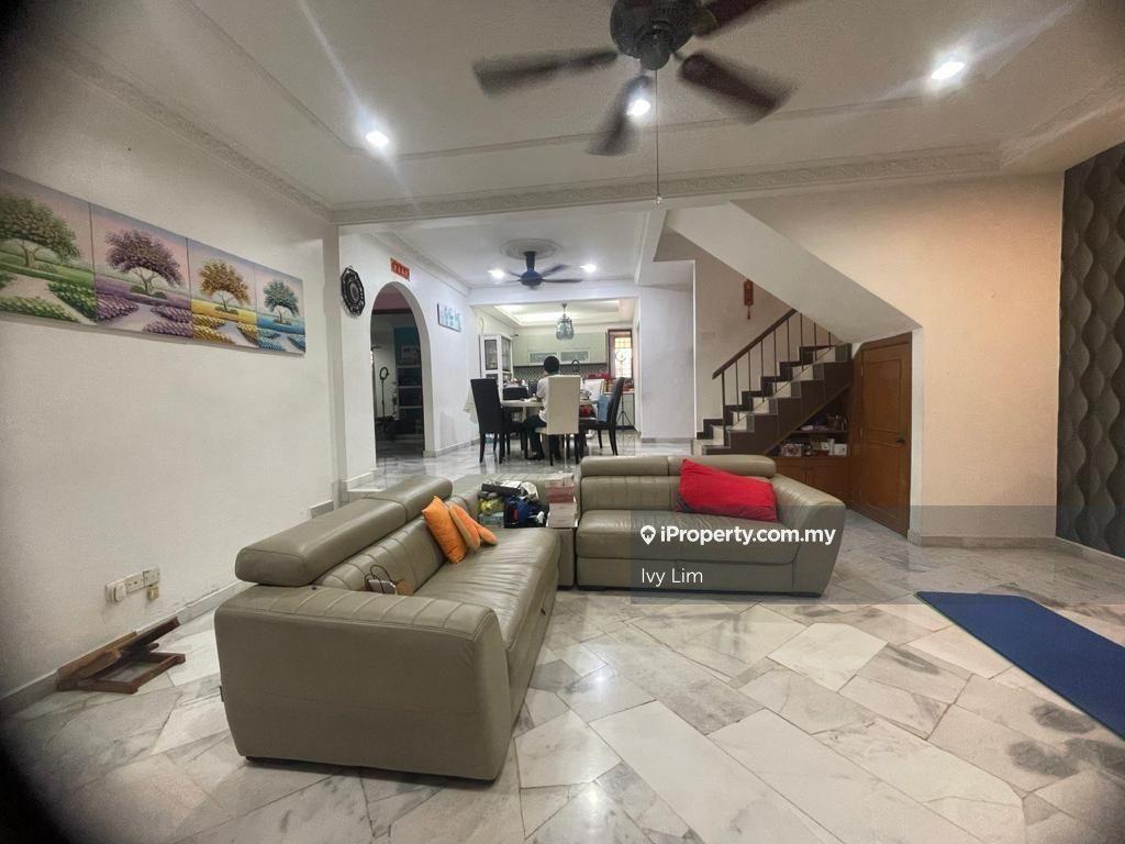 2 storey Corner Lot 