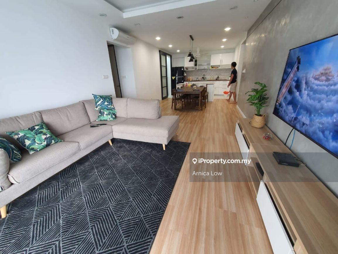 Paragon 3 private lift condominiums for rent 