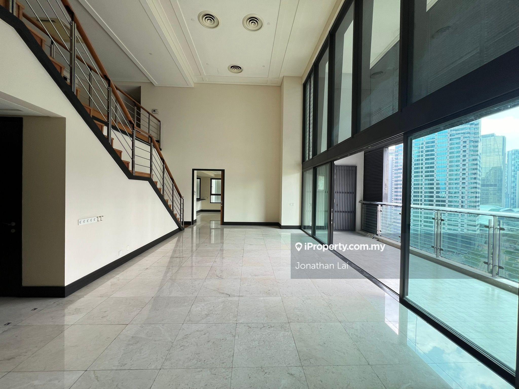 Duplex with Unblocked KLCC Twin Tower and Park View