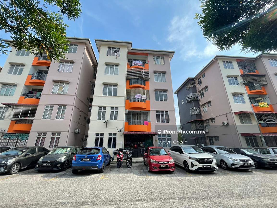 Kenanga Apartment at Taman Putra Perdana for Sale