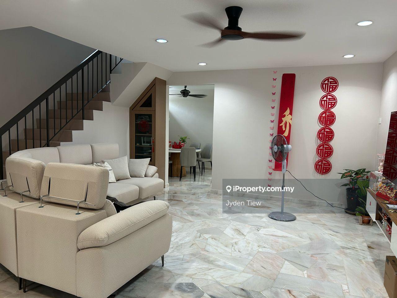 Only Rm700k - Fully furnished with gated guarded 20 x 70