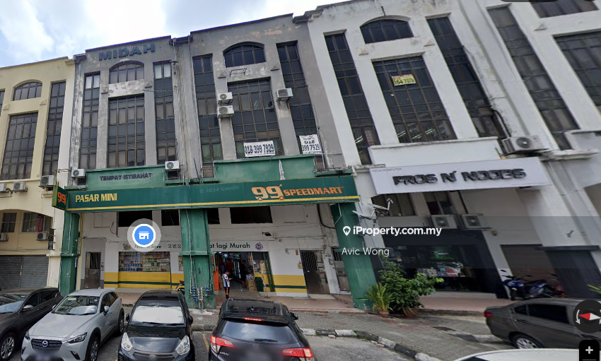 4.5 Storey Shop with lift for sale