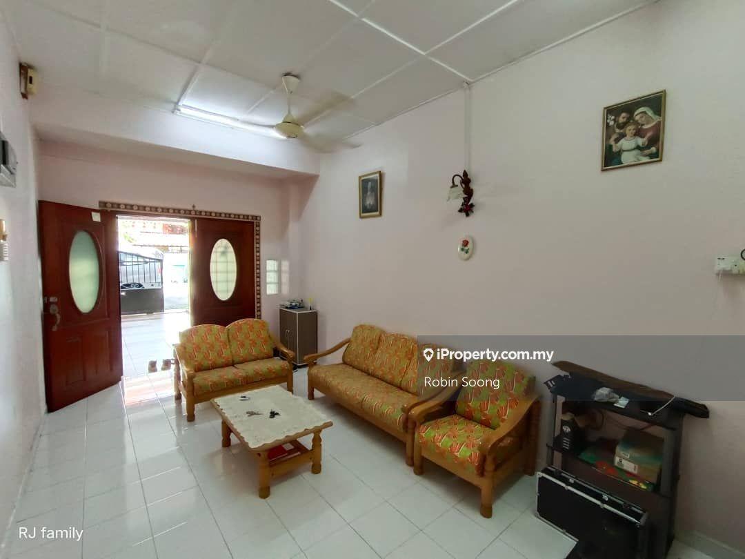 Freehold 1 Storey Terrace in Bukit Baru