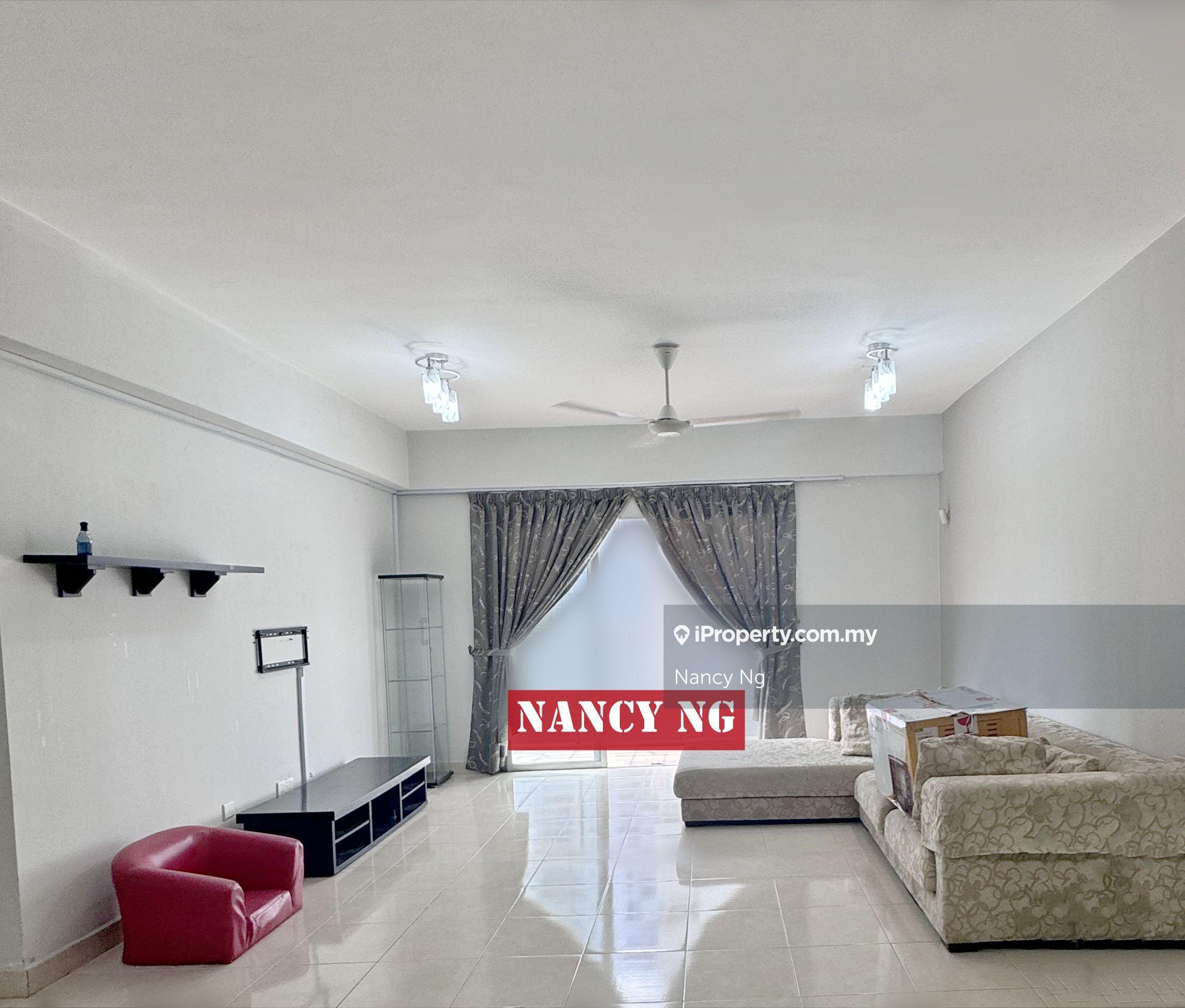 Butterworth condo Sea View condo partly reno nice view near Wellesley