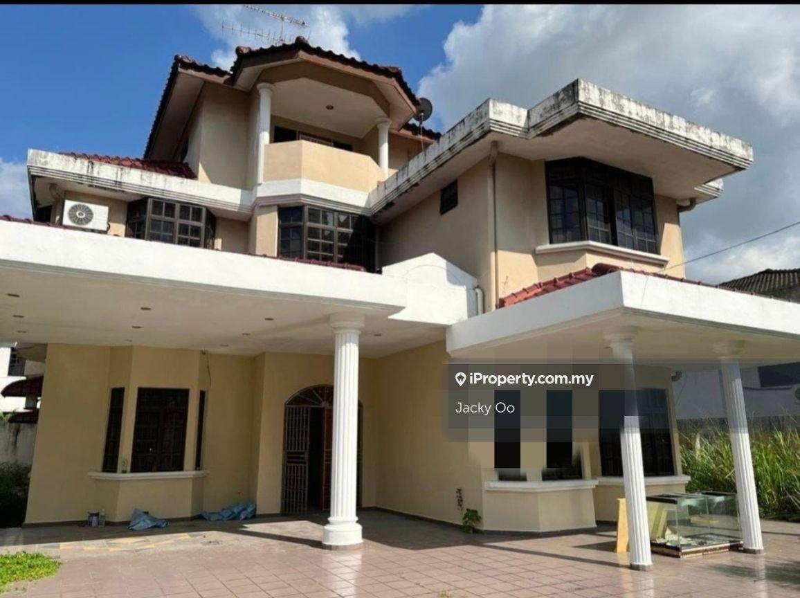 Taman majidee 2.5 storey bungalow house renovated