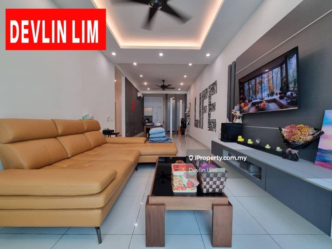 Tastefully Renovated ; Fully Furnished ; Tip-Top Condition
