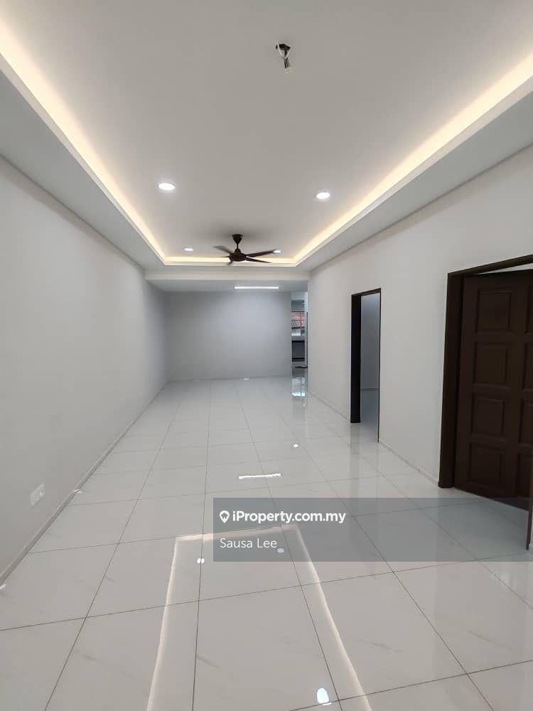 Taman Ungku Tun Aminah Single Storey Terrace House For Sale