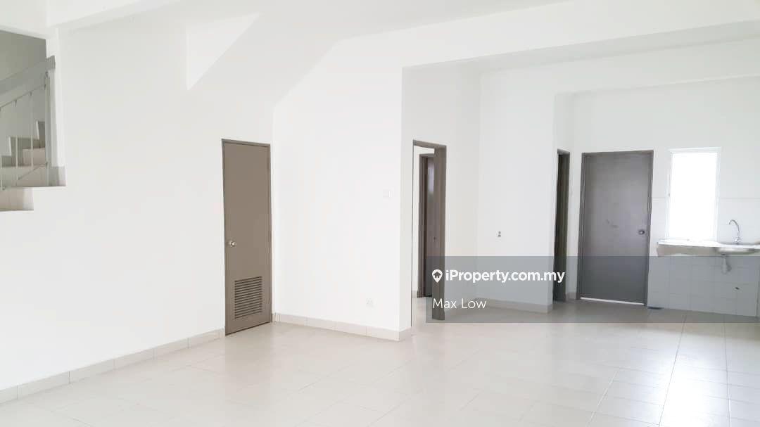 Seksyen U17 nice and clean 4 rooms 3 bathrooms