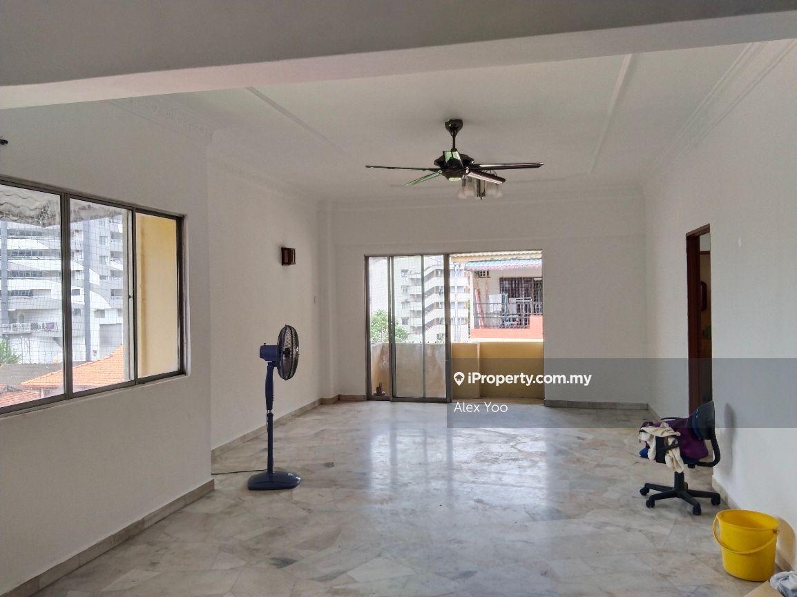 La Villas Condo corner unit 