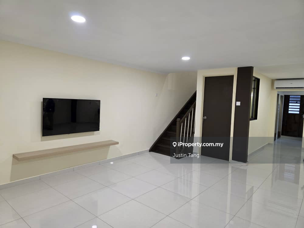 Butterworth Resident 2 Storey House For Sale - Fully Renovated