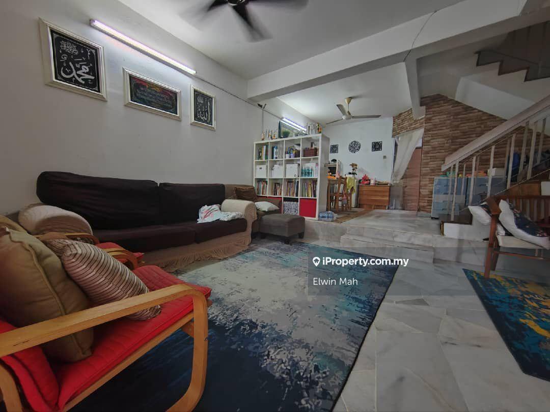 Below Market Price 2 Storey Terrace Close To Surau Call Elwin For View