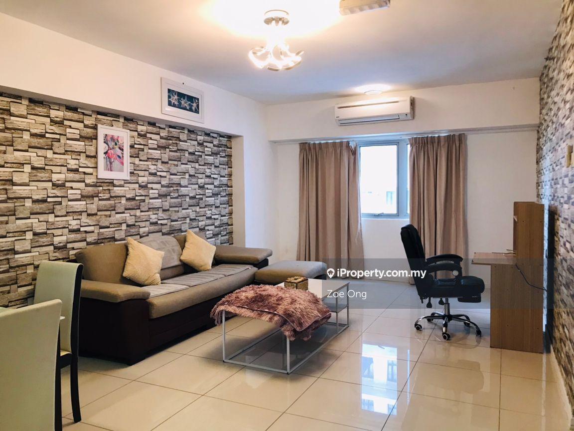Fully Furnished, Corner Unit 
