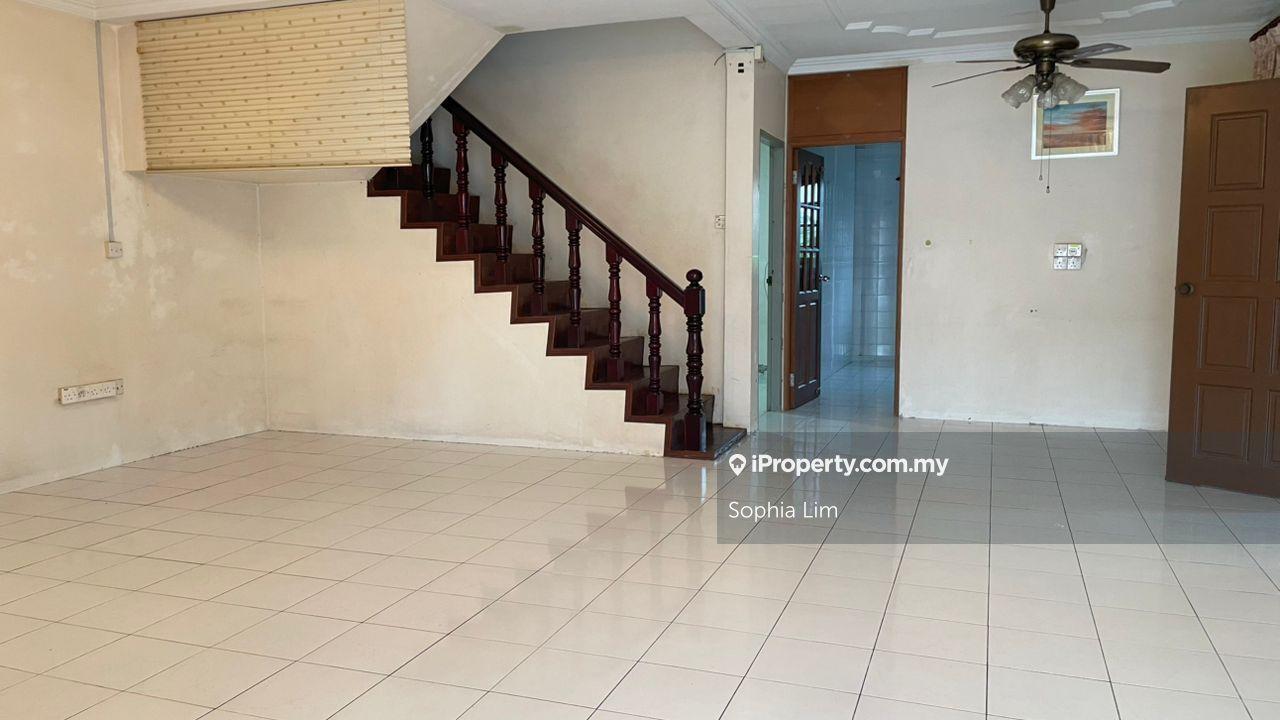 Arang Road Double Storey Terrace Corner For Sale