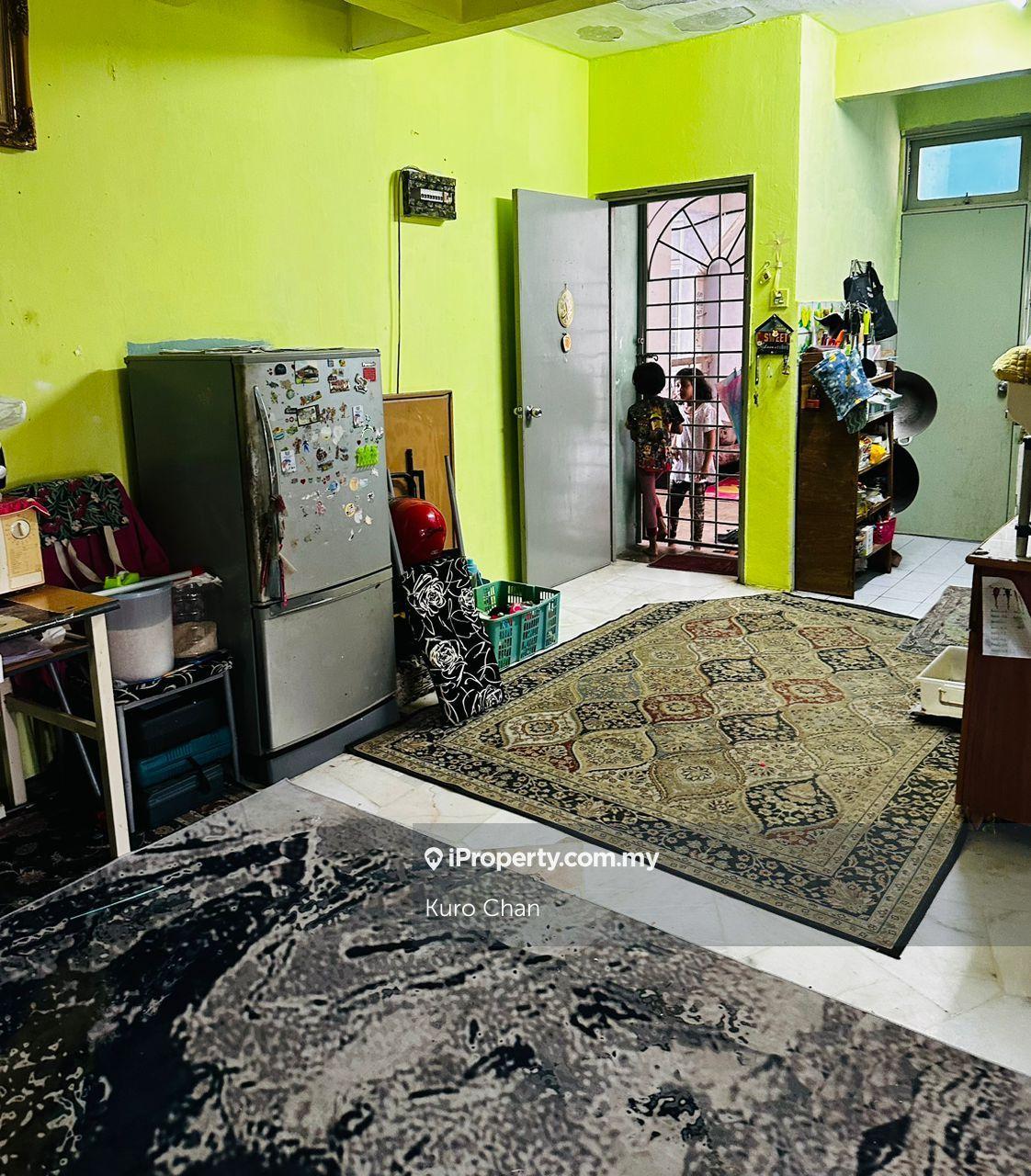 Kiambang Apartment Putra Perdana, 5f, Puchong 
