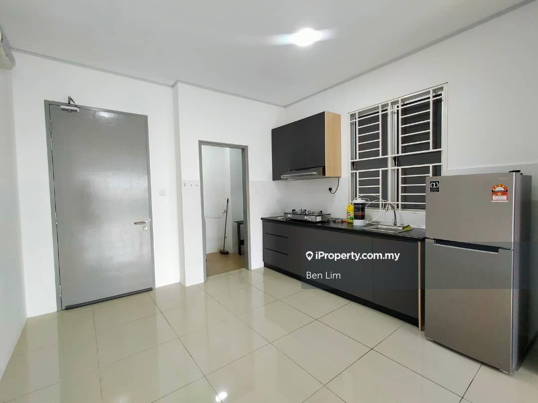 Move In Anytime 3 Bedroom With Aircond Fridge And Washing Machine