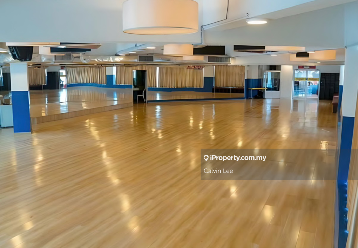 1st Floor with Lift Access