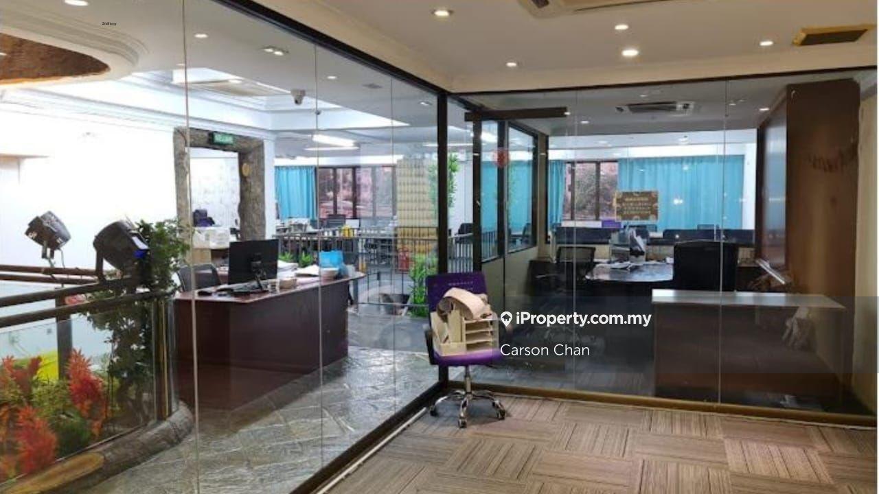 Facing Main Road Shop Lot