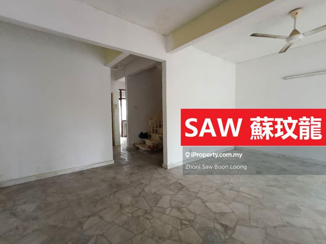 Taman Pekaka terrace 2 storey, extra long