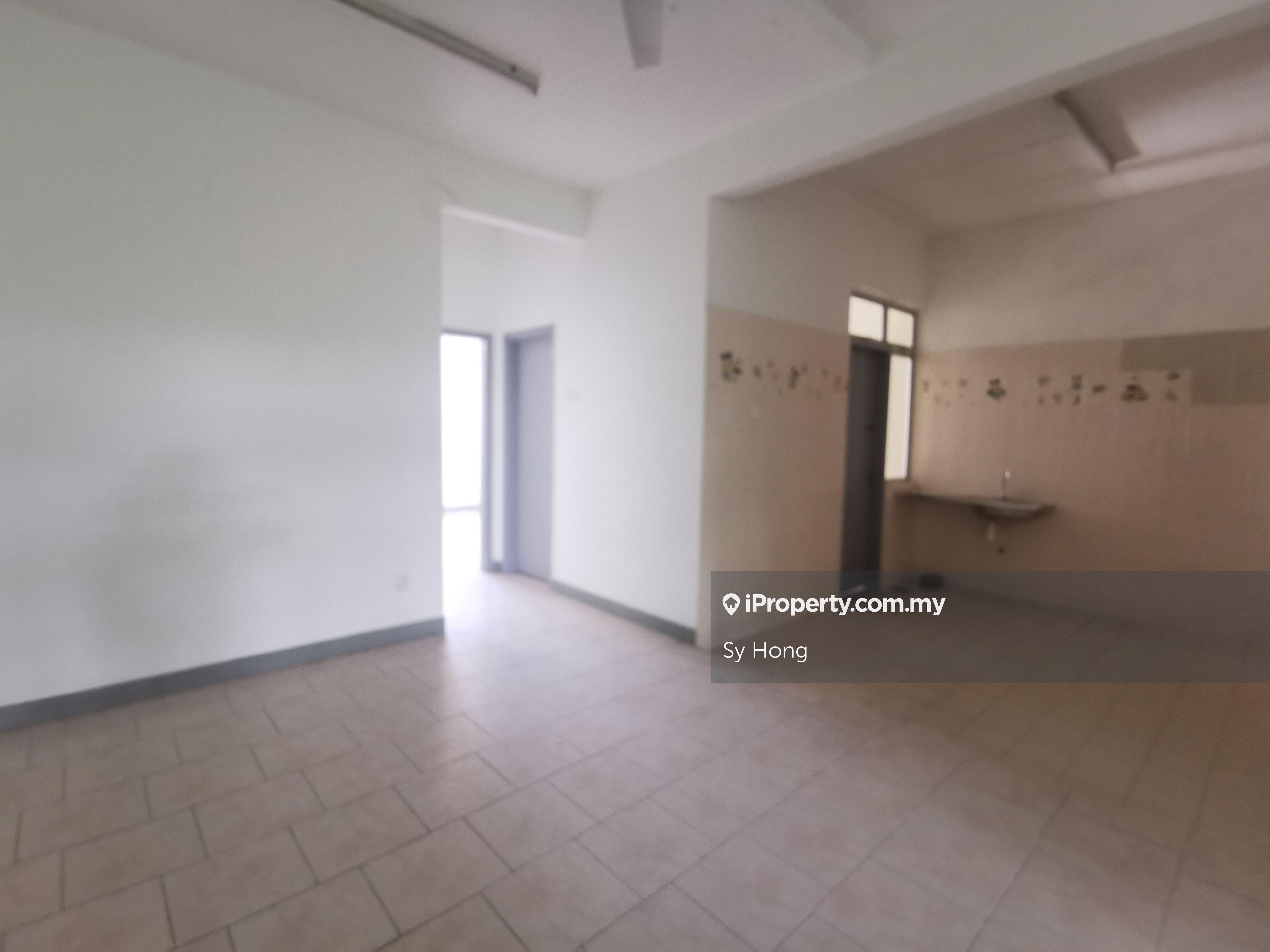 Townhouse meranti terrace for rent @ Kota kemuning