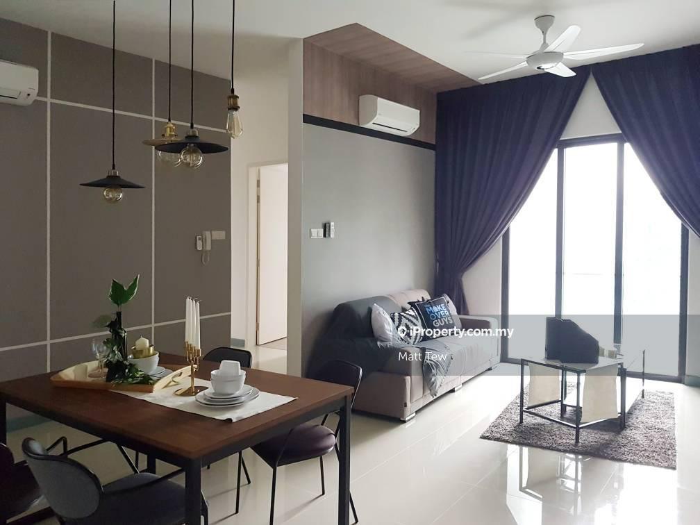 Short walk to cooperate MSC office,malls,lrts,shops