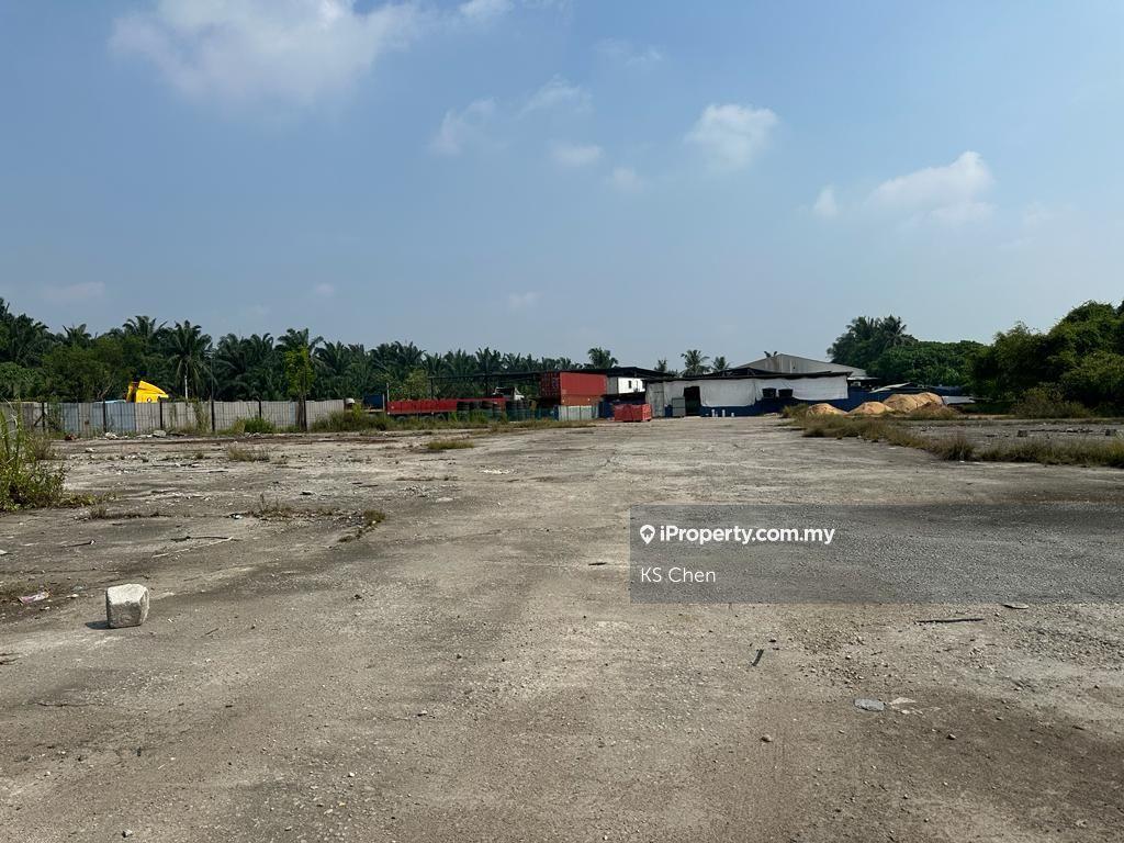Main Road Industrial Land In Telok Panglima Garang Selangor For Rent