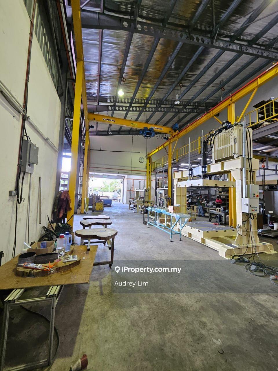Extended and Renovated Semi-D factory for sales