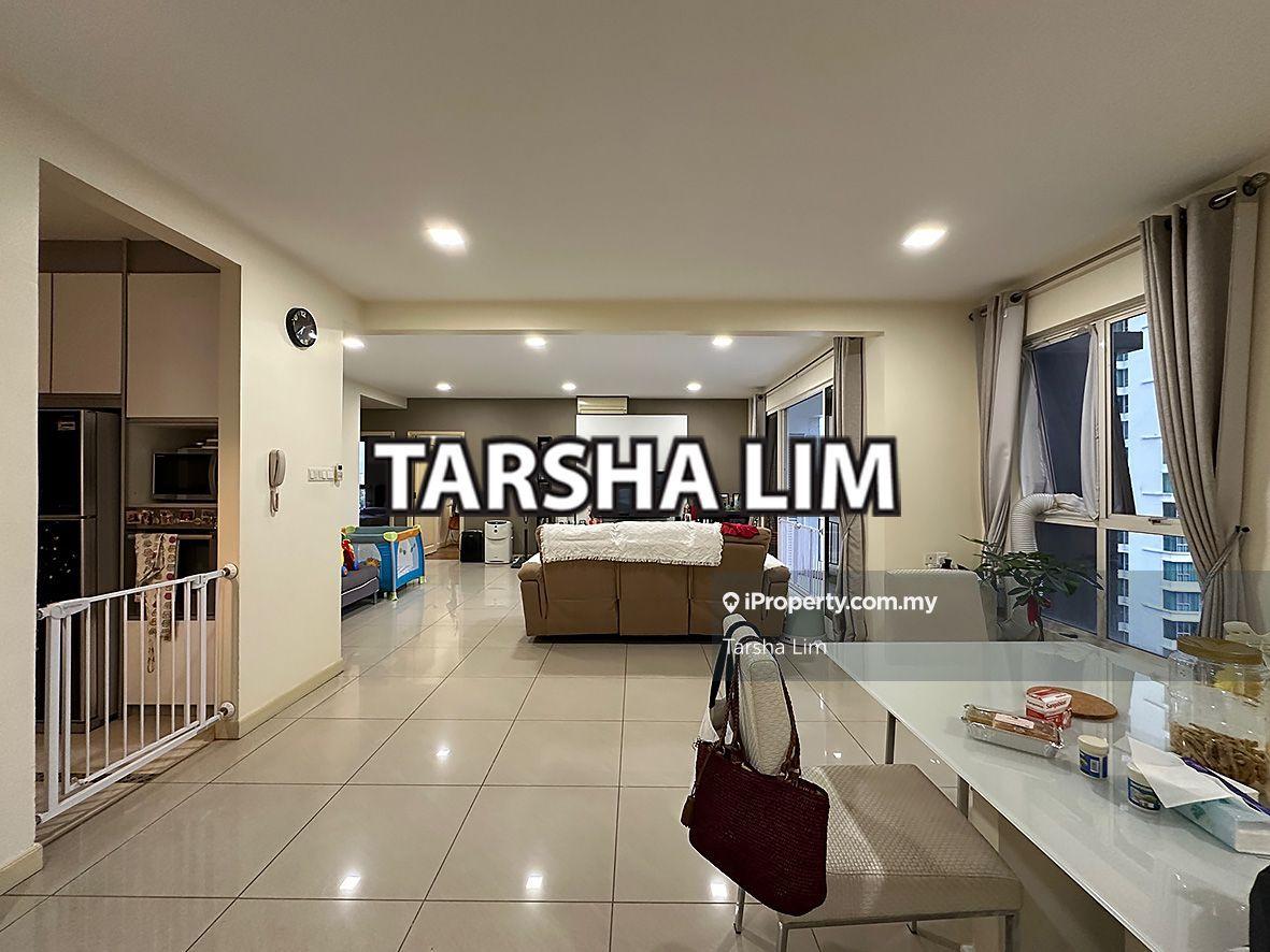 Spacious living and dining space, quiet and breezy all time