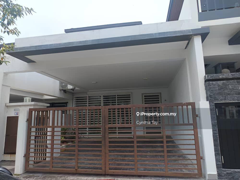 Double storey terrace in gated guarded below rm500k in Ainsdale