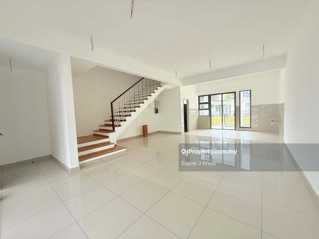 Llham Residence 2 @ City Of Elmina 2sty 20x60 basic unit for rent
