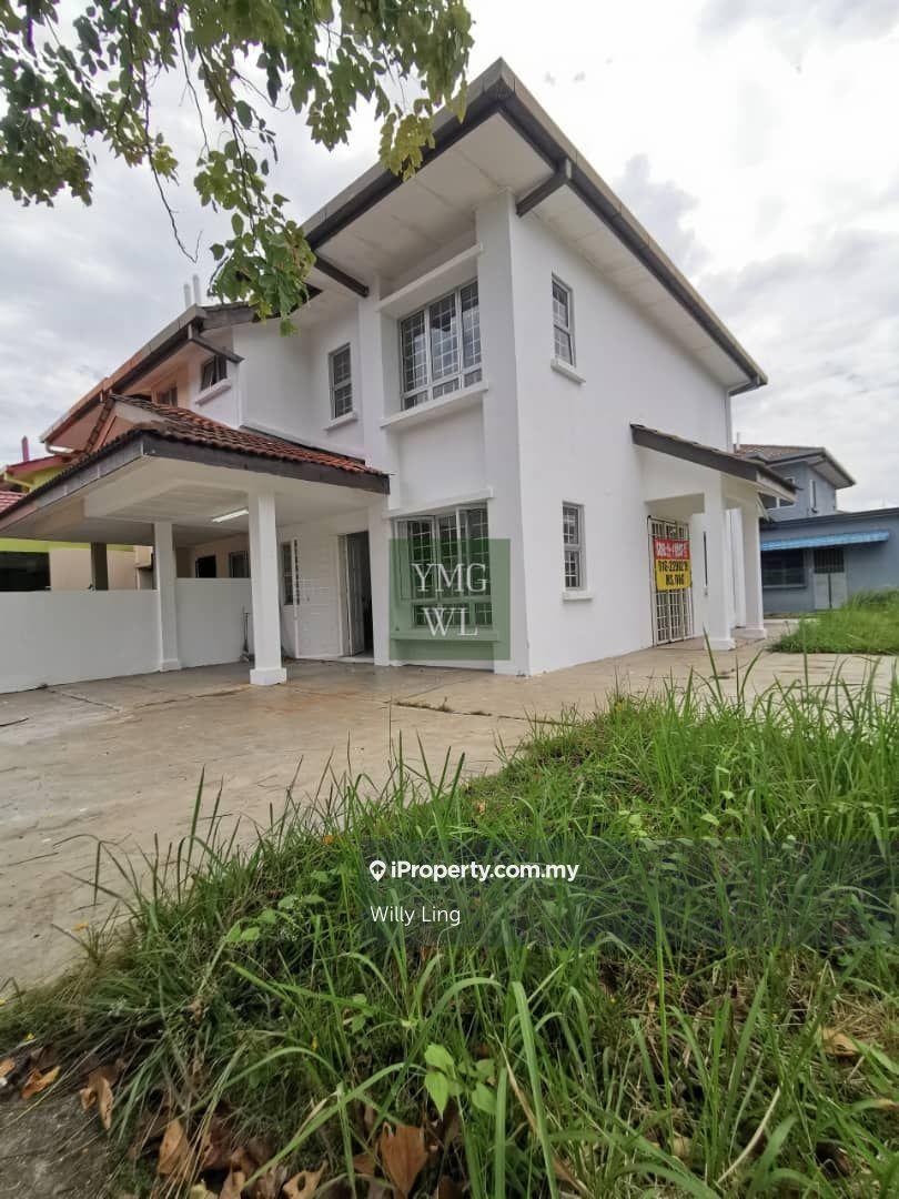 Bandar Botanic Klang Double Storey Corner House For Sale