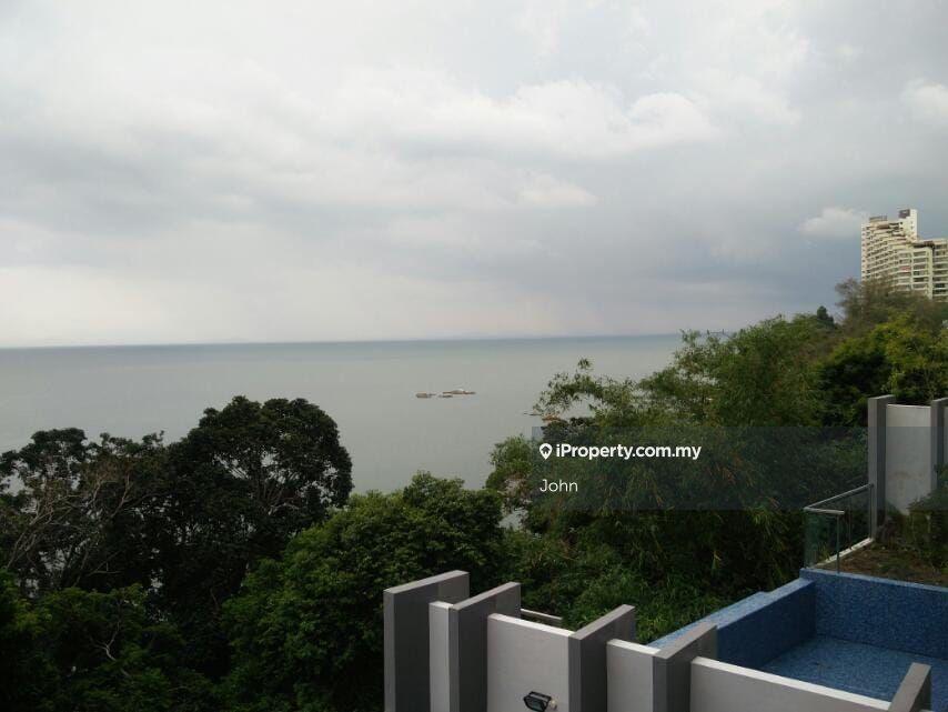 Island Resort Semi d With private swimming pool and lift 