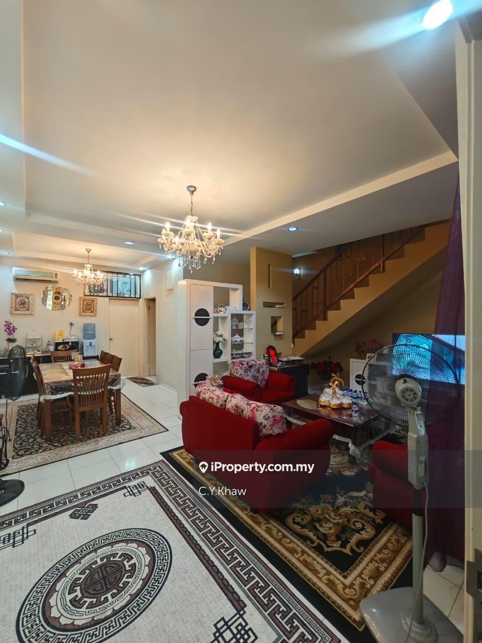 Well Maintain Unit Setia Tropika Elata Haven 2storey