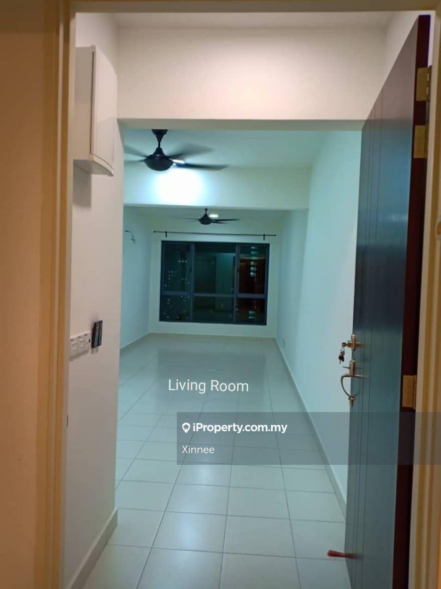 Worth Buy Unit One Foresta 900sf Original Unit 2 Car Park