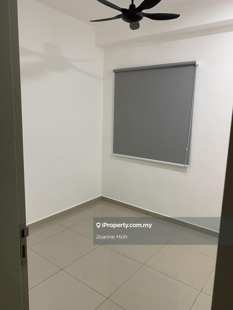 Dvervain 3rooms2bath2carpark basic unit done checking fist hand