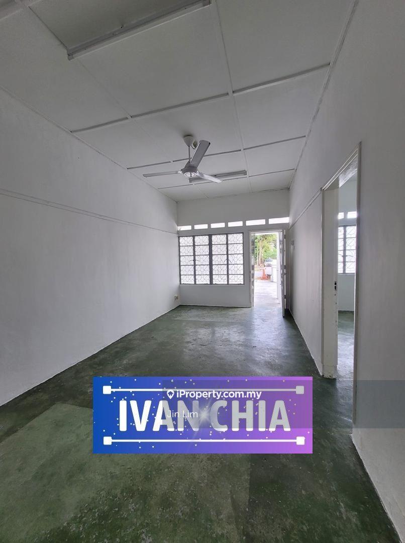 1 storey terrace @ Taman Hijau @ near Batu Lanchang
