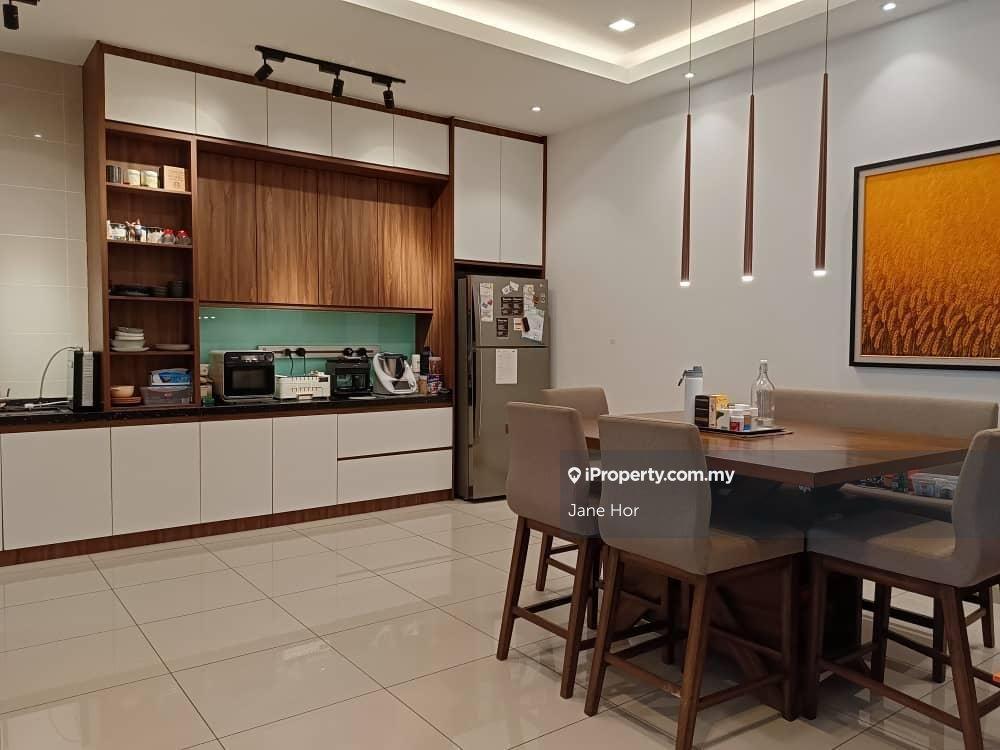 Sierra 12 Townhouse upper floor fully furnished for rent