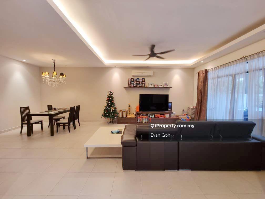 Puteri 11 Hilltop 2 Storey 22x70 Renovated, Bandar Puteri Puchong