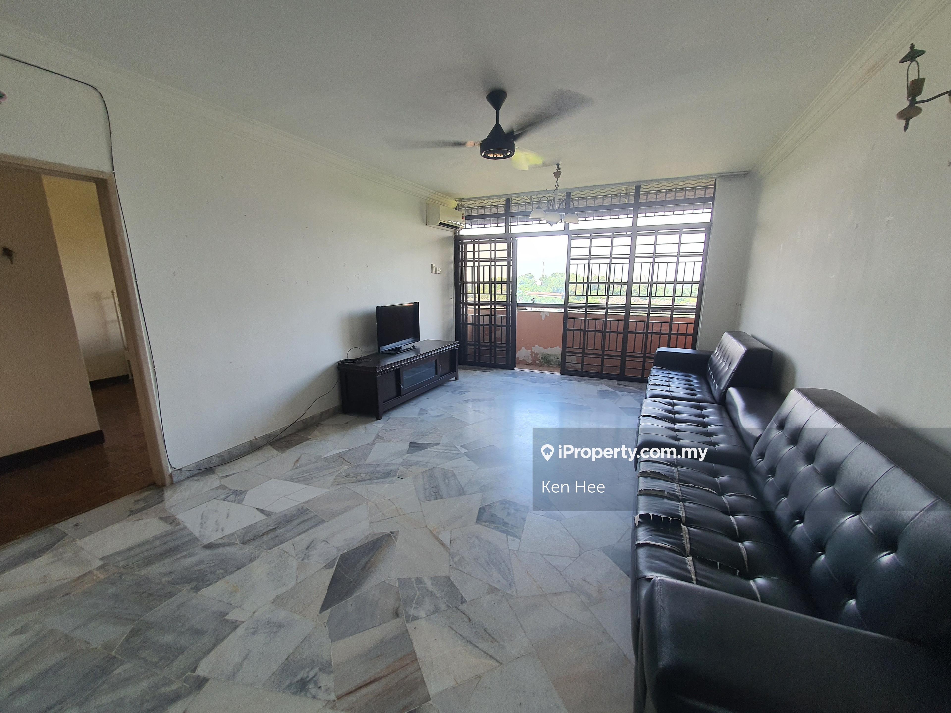Excelsa Apartment @ Seri Kembangan Many Unit To Choose 