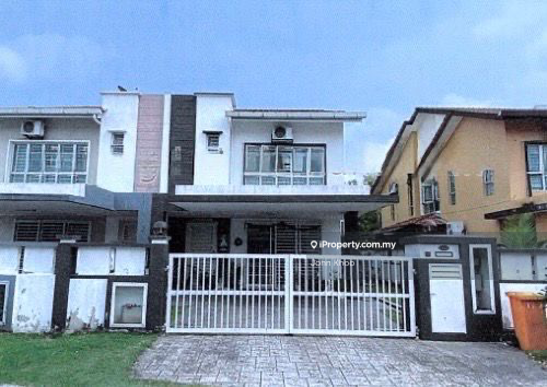 Double storey semi d house in pearl 132,seremban 2